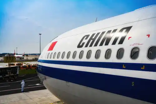 已渡过至暗时刻iata明年全球航空业亏损缩减78,2023年扭亏为盈
