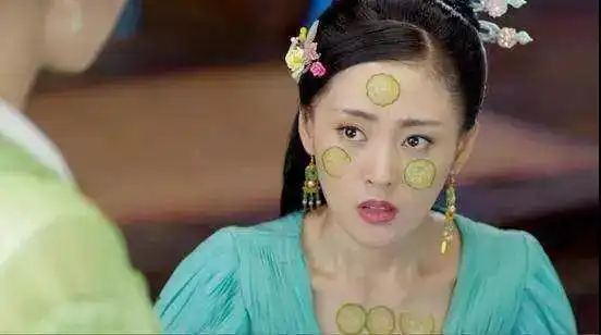 网红打孕妇,有张玻尿酸的整容脸就很牛吗
