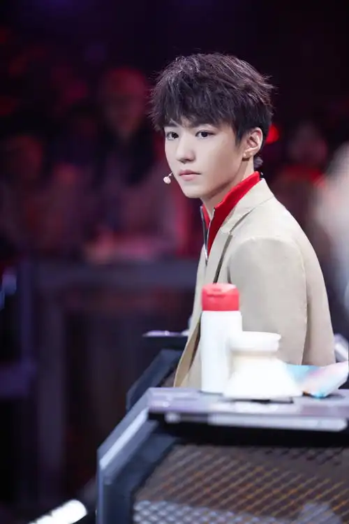 王俊凯谈团魂暖心圆场显情商
