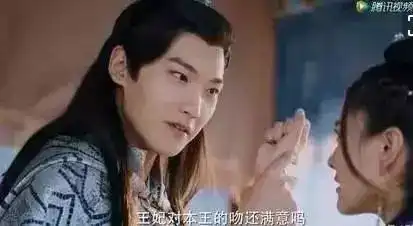 买粉丝,蹭热度,一条微博点赞直逼一线小生,杂志却没人买