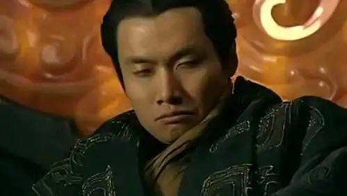 秦始皇究竟是怎么死的郭沫若他被人用一条3寸长的铁钉钉死
