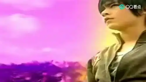 终极一班全员集体入魔作战,当年被亚伦这一幕圈粉,太帅了
