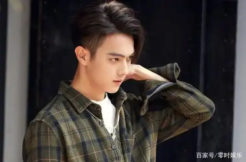 这部剧有点意思,选定女主比许凯大9岁,光看高甜剧照让人想追