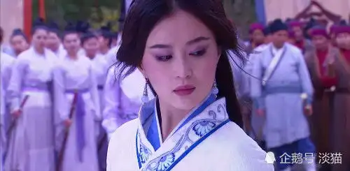 倚天屠龙记翻拍,演过周芷若的都火了,这次看她的了
