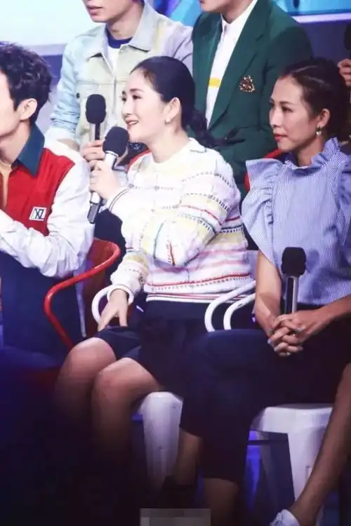 听语音读日报王家卫阿飞正传5月在艺联上映侏罗纪世界2内地6.15上映香港大营救定档5月4日曝新剧照
