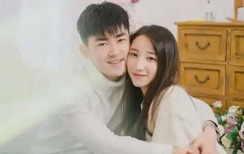 女生被我们约出来后,该怎么做才能升级关系
