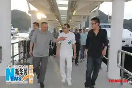 建党伟业香港豪华游轮宴刘烨张家辉相见甚欢
