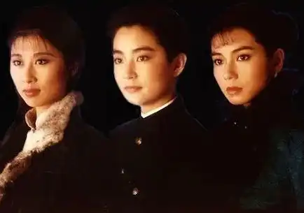 60岁的林青霞出版第二本散文集云去云来,花甲之年英气不减,迷倒众生
