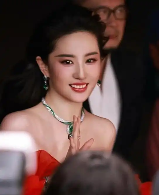 金鹰女神设立原因刘亦菲金鹰女神怎么获得