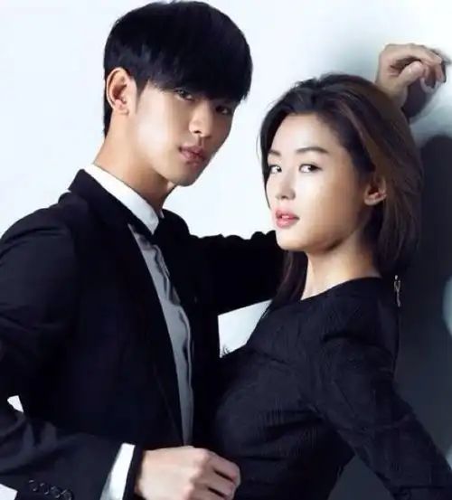 星你金秀贤正式复出,为拍戏减重10kg,重现都教授颜值
