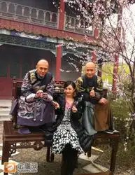 宫2拍摄宣传片杨幂冯绍峰穿情侣装秀恩爱图