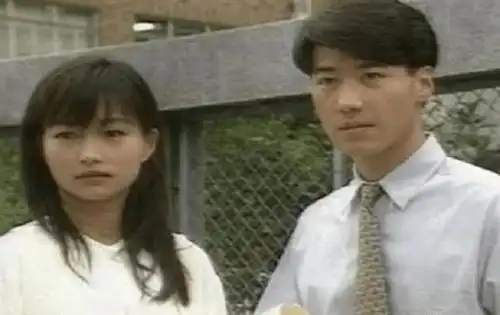 她是最美郭襄,曾被黎明追求,后因病淡出,今50岁老到不敢认
