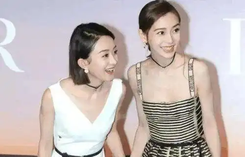 同是迪奥形象大使,为何baby走红毯站c位,赵丽颖却在角落作陪衬

