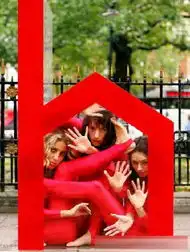 世界各地令人心酸的蜗居