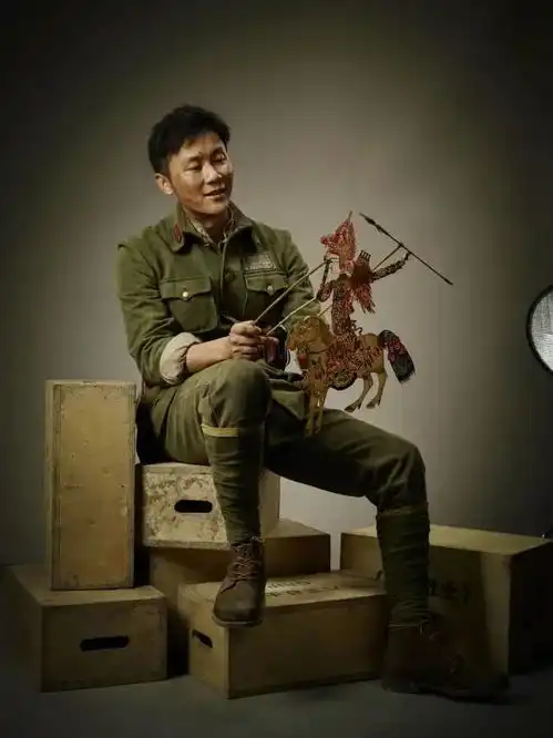 离了前女友就不火了参演了八佰后,李晨的演技令人惊讶
