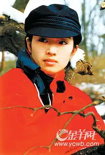 满城尽带黄金甲四代谋女郎聚首
