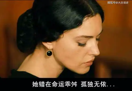 西西里的美丽传说二战中的意大利小镇,充斥着男性的原始冲动