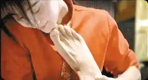 苹果上映删减少范冰冰露点镜头一闪而过
