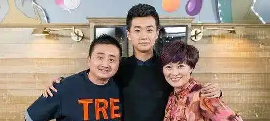 乡村爱情中不为人知的真夫妻,女是副教授,男是本山第12号弟子
