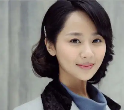 揭秘杨紫的出道经历,从小时候就出道的一个儿童明星的成长演艺路