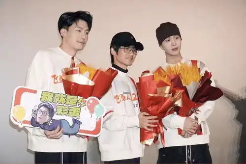 飞驰人生2成都路演,韩寒透露如有第三部想让范丞丞于适乱战