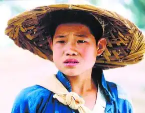小兵张嘎谢孟伟家乡办婚礼娇妻真漂亮

