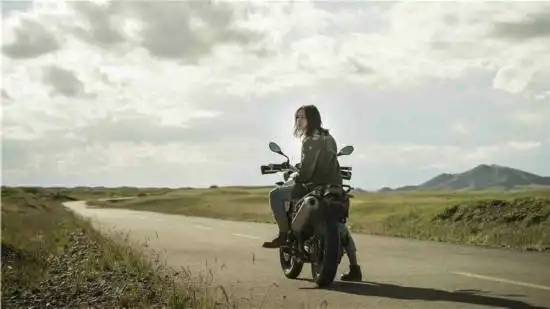 这才是真感人的新春电影贾玲动真情演戏,耿乐饰演真实自我