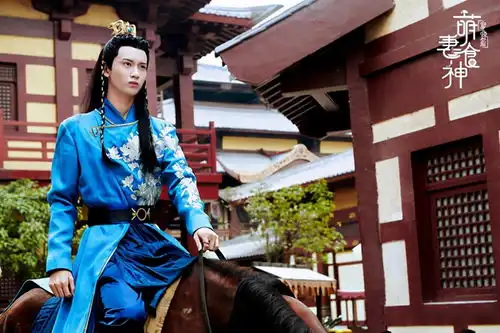 演技差真的会拉低颜值,看了陈宥维早期的剧,原来也是个古装美男
