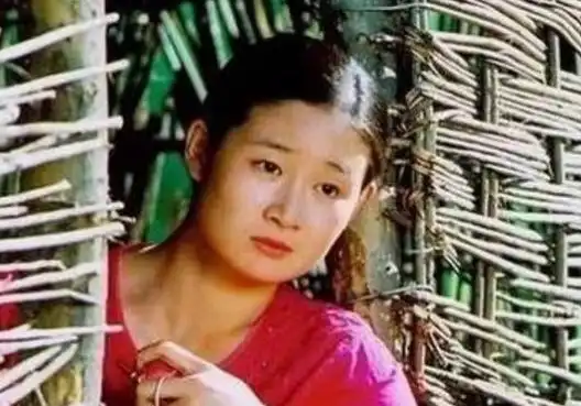 国家一级演员王小蒙,离开赵本山10年,今35岁享誉世界
