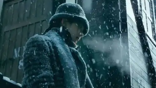 张艺谋谍战片悬崖之上首曝预告,新谋女郎亮相每一口呼气都带着戏
