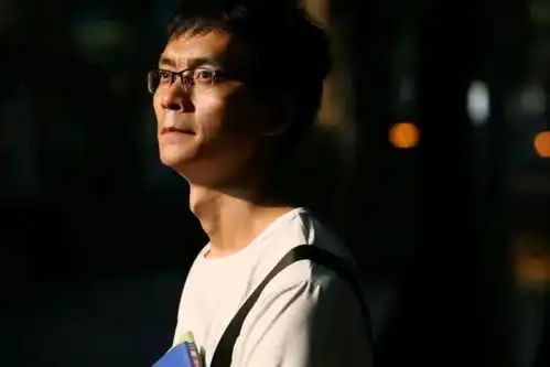 35岁上大一,唐尚珺不希望同学们喊他叔太尴尬了
