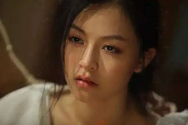 香港第一代嫩模,成了神仙姐姐
