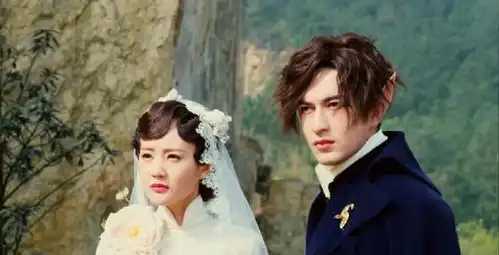 半妖倾城为爱反抗宿命的格格,终究在战乱中失去了她的小侍卫
