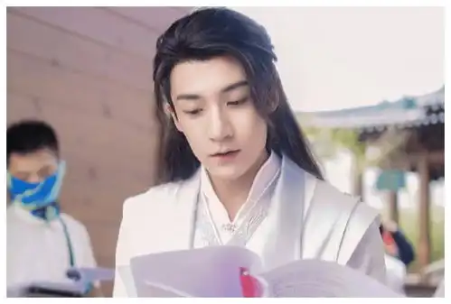 程潇卿卿我心杀青,剧照被爆出,这次又有新剧追了
