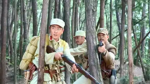 硝烟几十鬼子进山杀4个特种兵,没想被我军杀个精光,杀得好