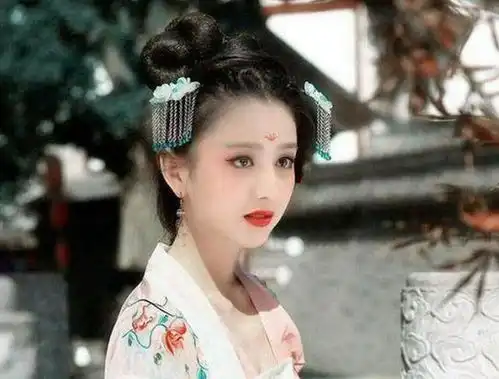 四大美女都有身体缺陷,西施貂蝉不算啥,杨玉环的让人难以接受
