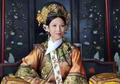 她先是拒演甄嬛传,后是错失延禧攻略,网友这就是命啊
