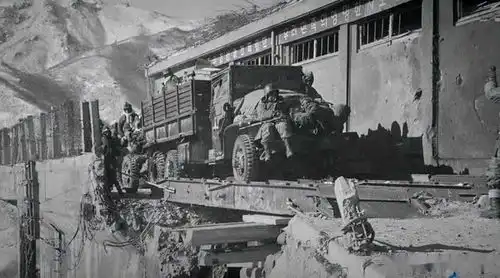 炸不断的水门桥长津湖续集背后的历史,8天时间3炸3修,冰雕连震惊溃逃美军