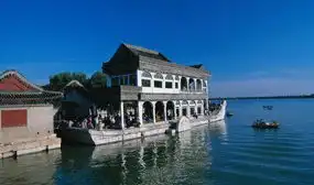 年味浓浓北京深度双飞五日游
