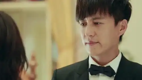 恋爱先生顾遥一句话点醒靳东,他立马跑去追江疏影了
