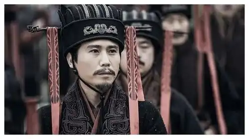 历史上的李斯是怎样一个人功在千秋,但统一天下与他没多少关系
