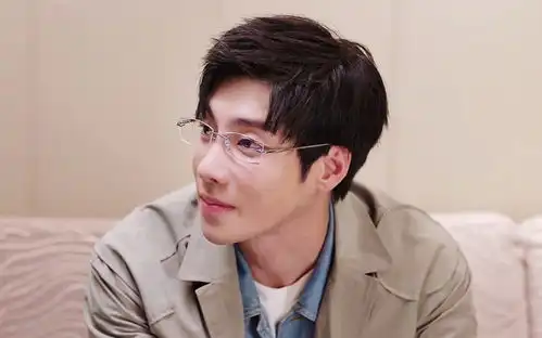 全职高手中喻文州,是扶摇中的他,网友怪我高度近视咯