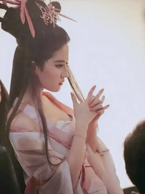 倩女幽魂刘亦菲和美少女鞠婧祎,你喜欢哪位呢