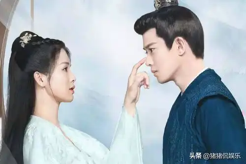 周生如故导演新剧爆出,甜蜜拥吻剧照再现,古装爆款剧预定
