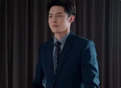 南风知我意告诉我们,当男二号太惊艳时,成毅可以去打酱油了
