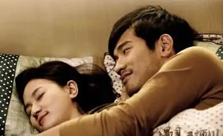 焦俊艳烫头和老妈分不清遭男星嘲笑,和杨幂等同学聚会不逊色
