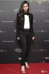 没有几件小西装,你还敢出门
