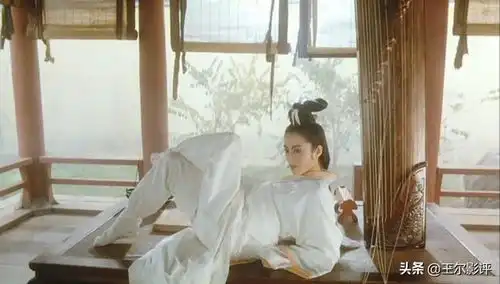 倚天屠龙记之魔教教主中,那些惊艳时光的女明星和经典台词