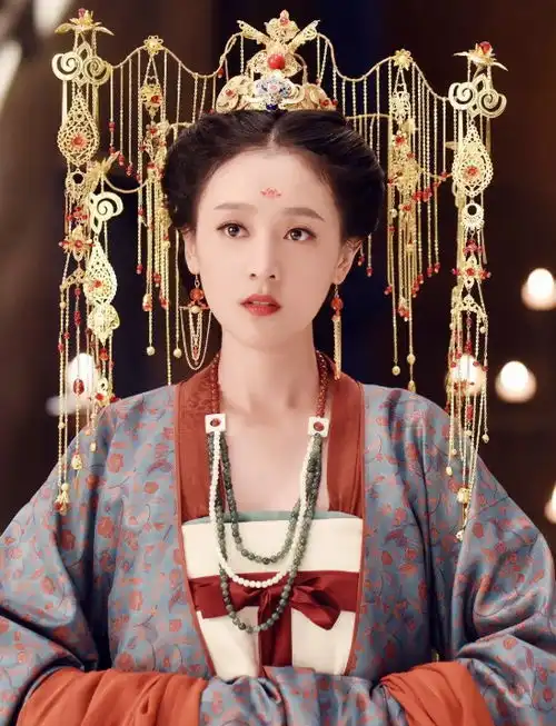 长得好看但不适合穿古装的人有什么特点