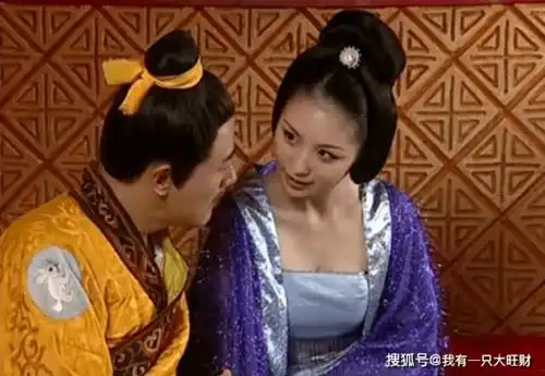 乌龙闯情关上官凤儿坐在最尊贵的位置,却承受着最悲惨的命运